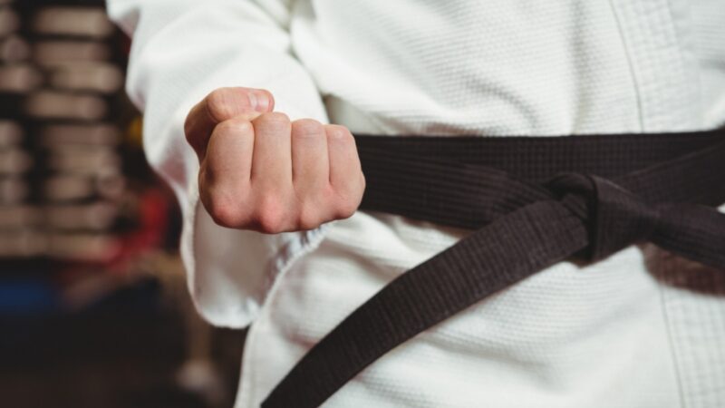 Aktywność młodych karateków Suwałk zaowocowała sukcesem na mazurskim turnieju