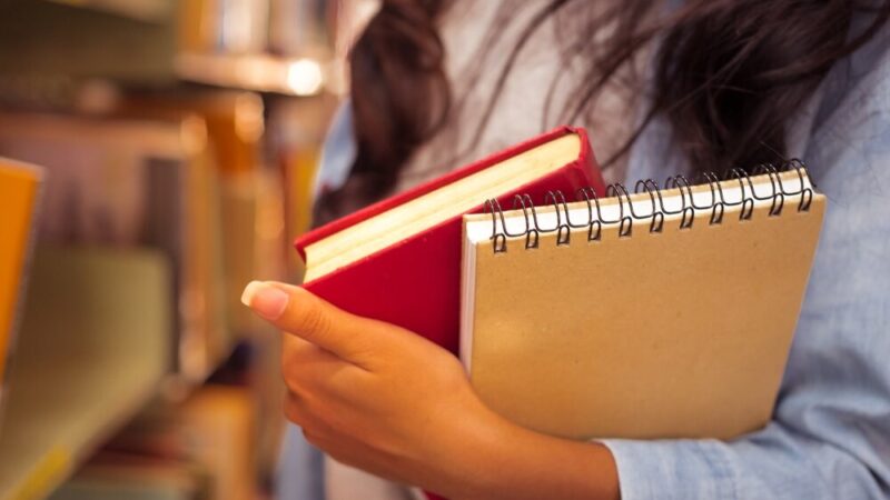 Aleksandra Aleksiejczuk z II LO w finale wojewódzkiej Olimpiady Wiedzy o Społeczeństwie