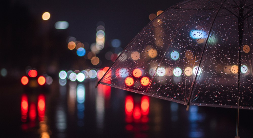 Intensywne opady śniegu i marznące deszcze – ostrzeżenia dla kilku województw