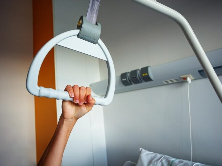 Urząd Miejski na niebiesko | Wsparcie dla chorych na Zespół Angelmana